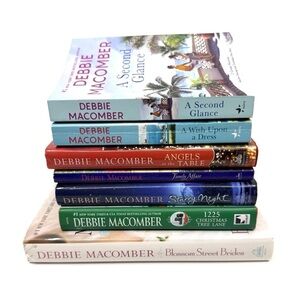 Lot of 7 Debbie Macomber Books - Christmas Tree Lane - Starry Night - Signed